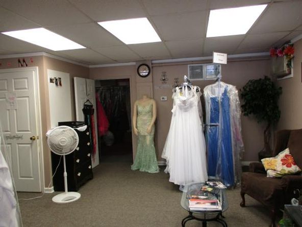 611 E Tri County Blvd, Oliver Springs, TN 37840
